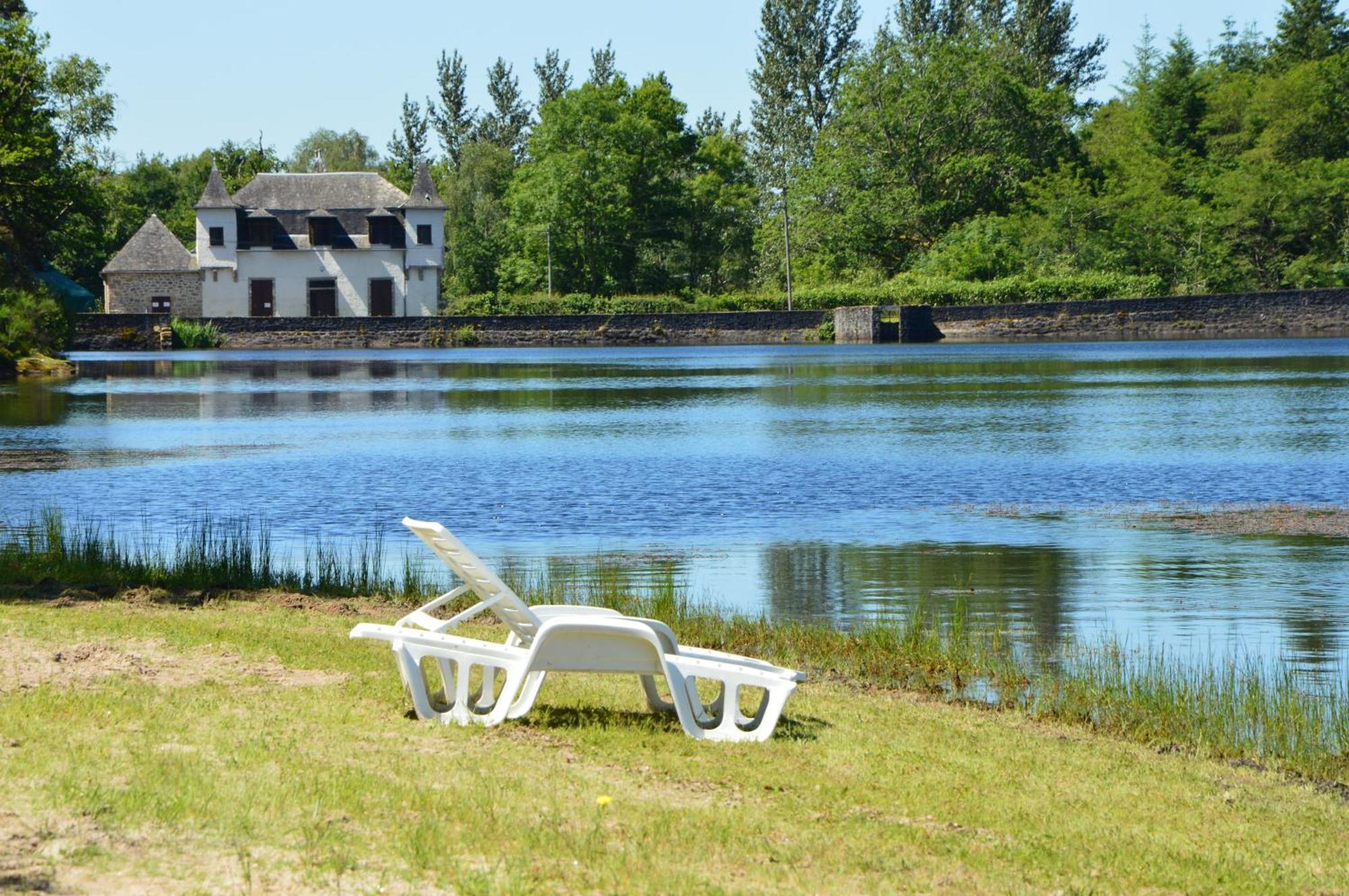 Hotel Domaine Des Etangs De Taysse Espagnac Exteriér fotografie
